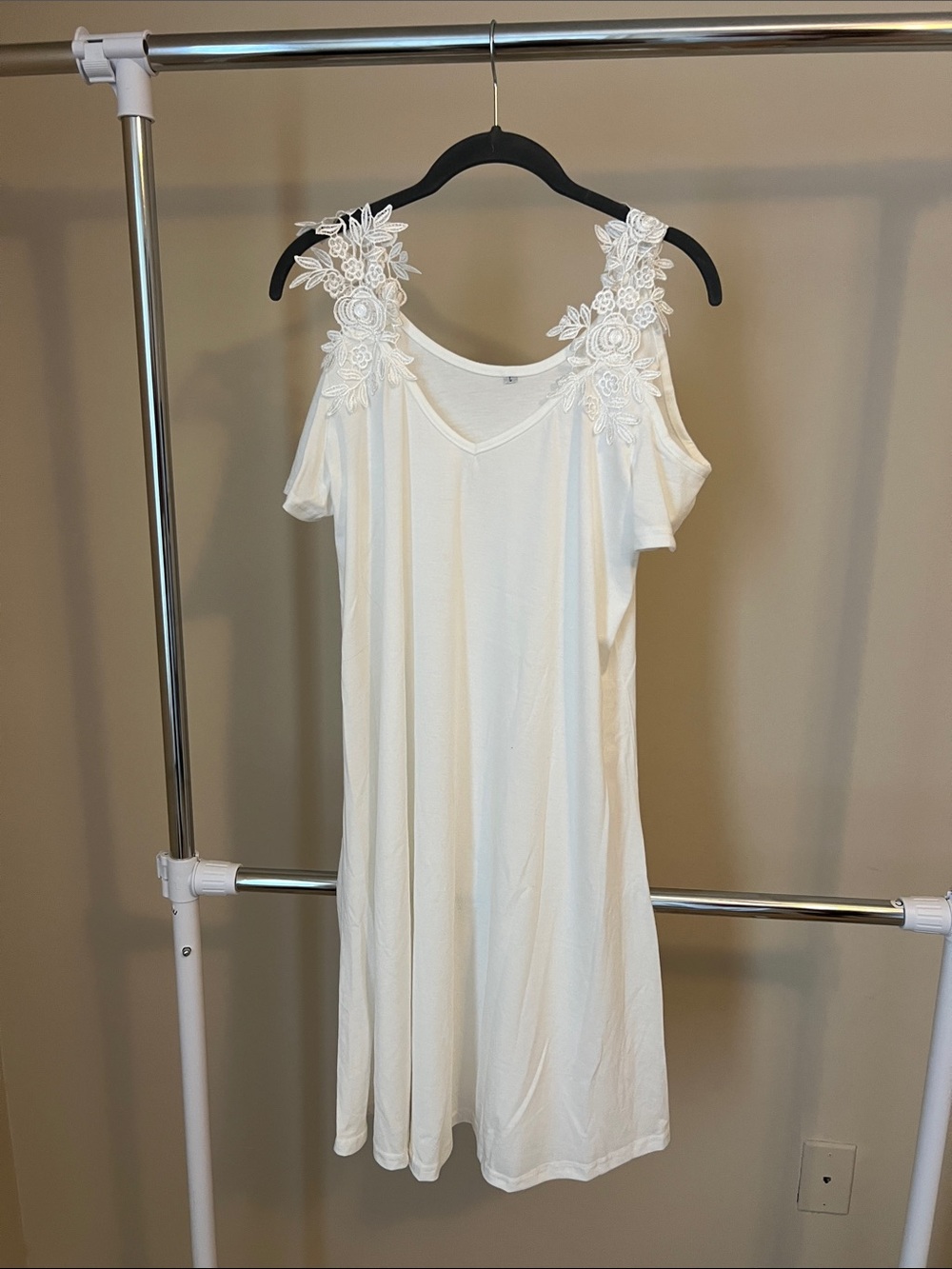 White Cold-Shoulder Lace Applique Dress